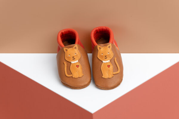 Katze cognac
