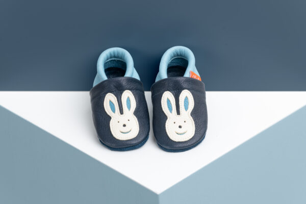 Hase blau